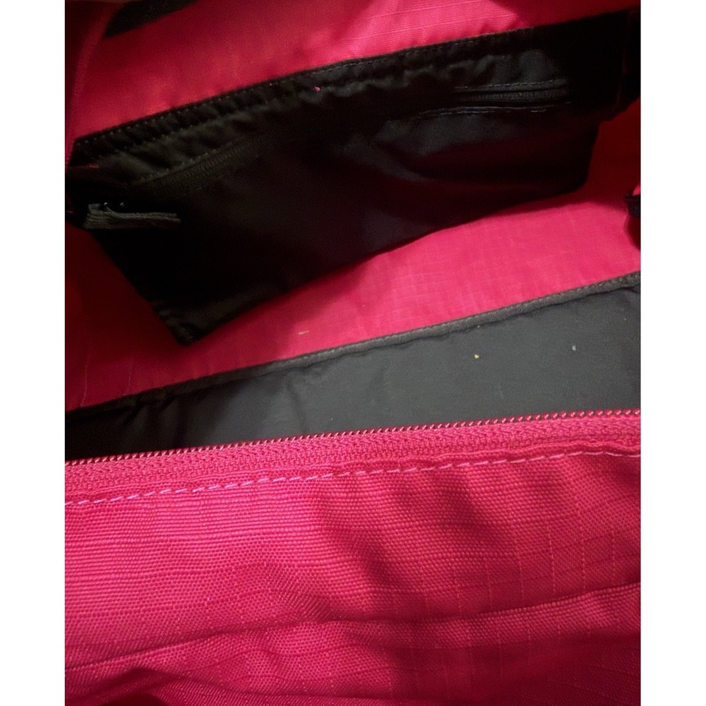 Nike Gym Club 2.0 Duffel Bag Fireberry Pink Black Gym Travel Weekender Tote - Picture 12 of 13